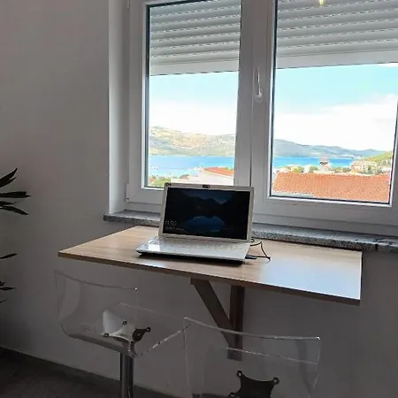 Adriana Apartment Seget Vranjica