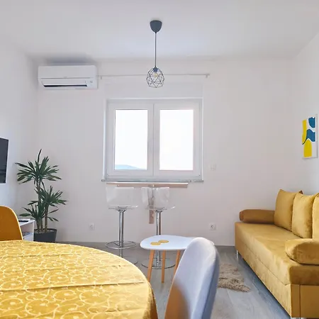 Adriana Apartment Seget Vranjica